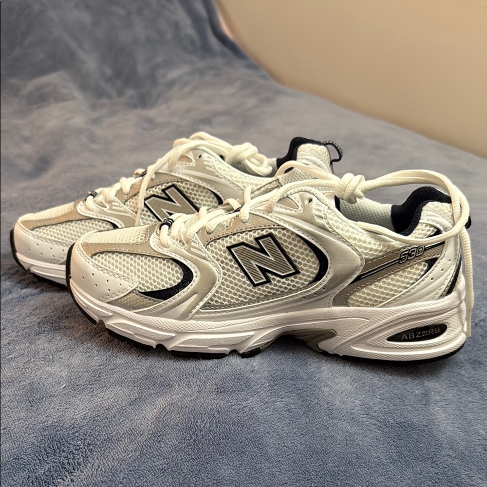 Women’s New Balance 530